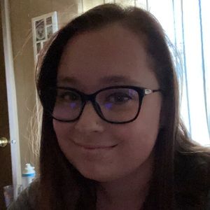 Meet your Posher, Kaia